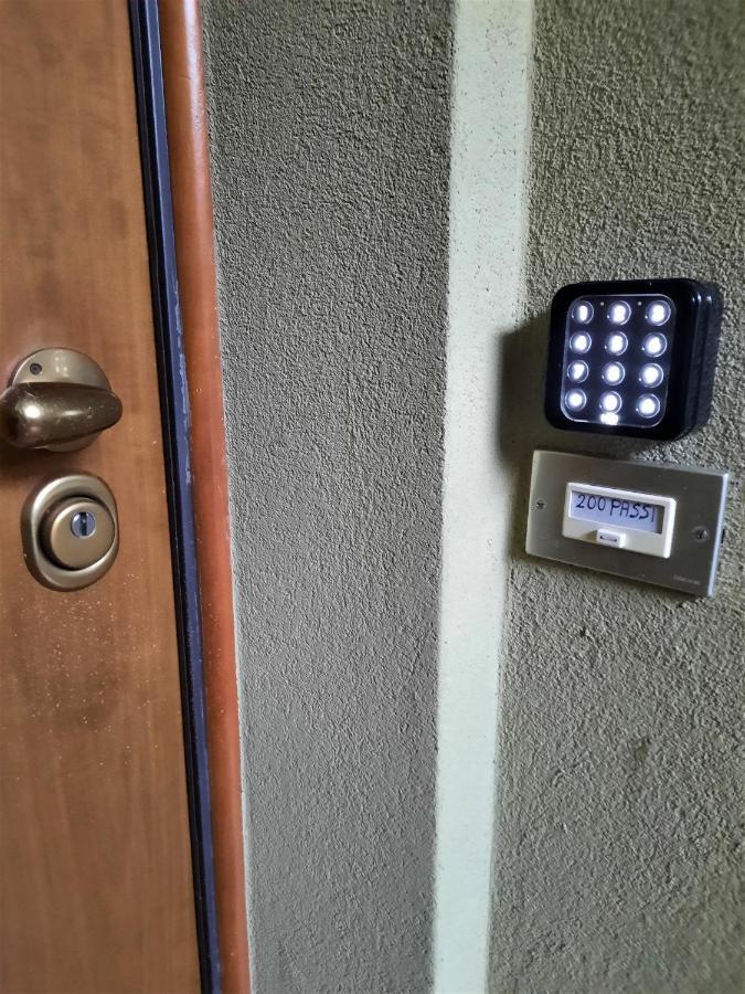 200 Passi Διαμέρισμα Cannero Riviera Εξωτερικό φωτογραφία
